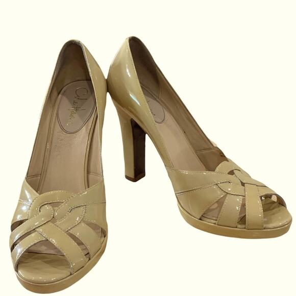 Cole Haan shoes. Open toe criss cross with chunky heels patent leather size 9 - Picture 1 of 7